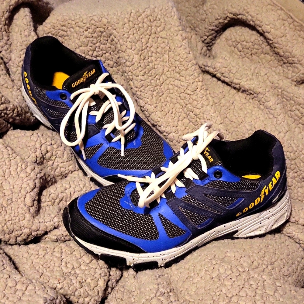  Goodyear Zerega Mens Athletic Shoe